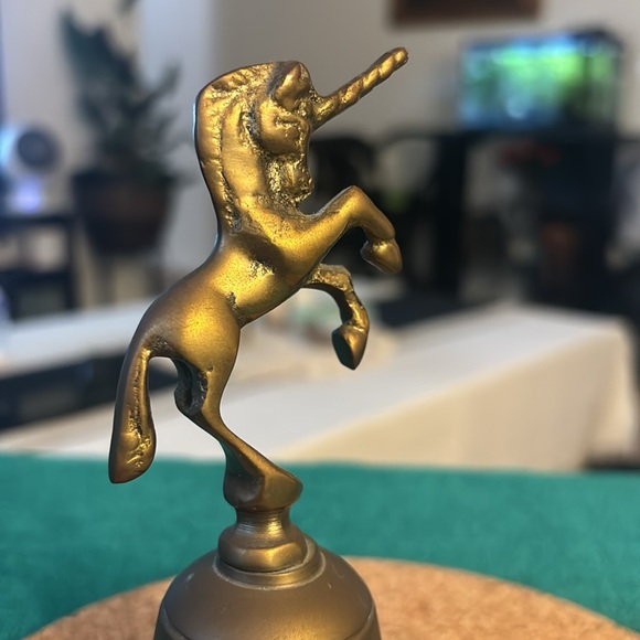 Vintage solid brass unicorn bell - Picture 3 of 3